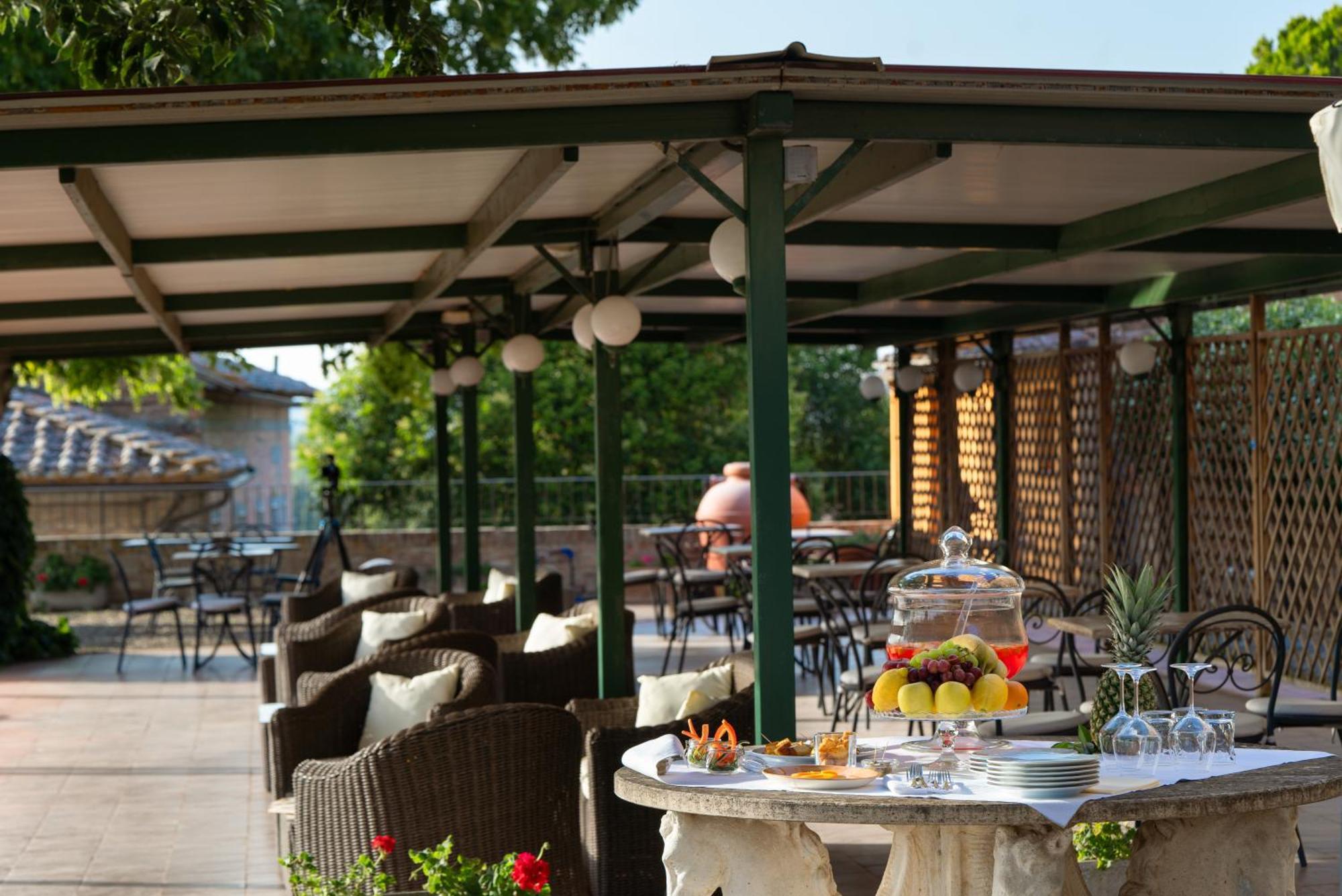 Hotel Ristorante Borgo Antico Monteroni dʼArbia Exteriér fotografie