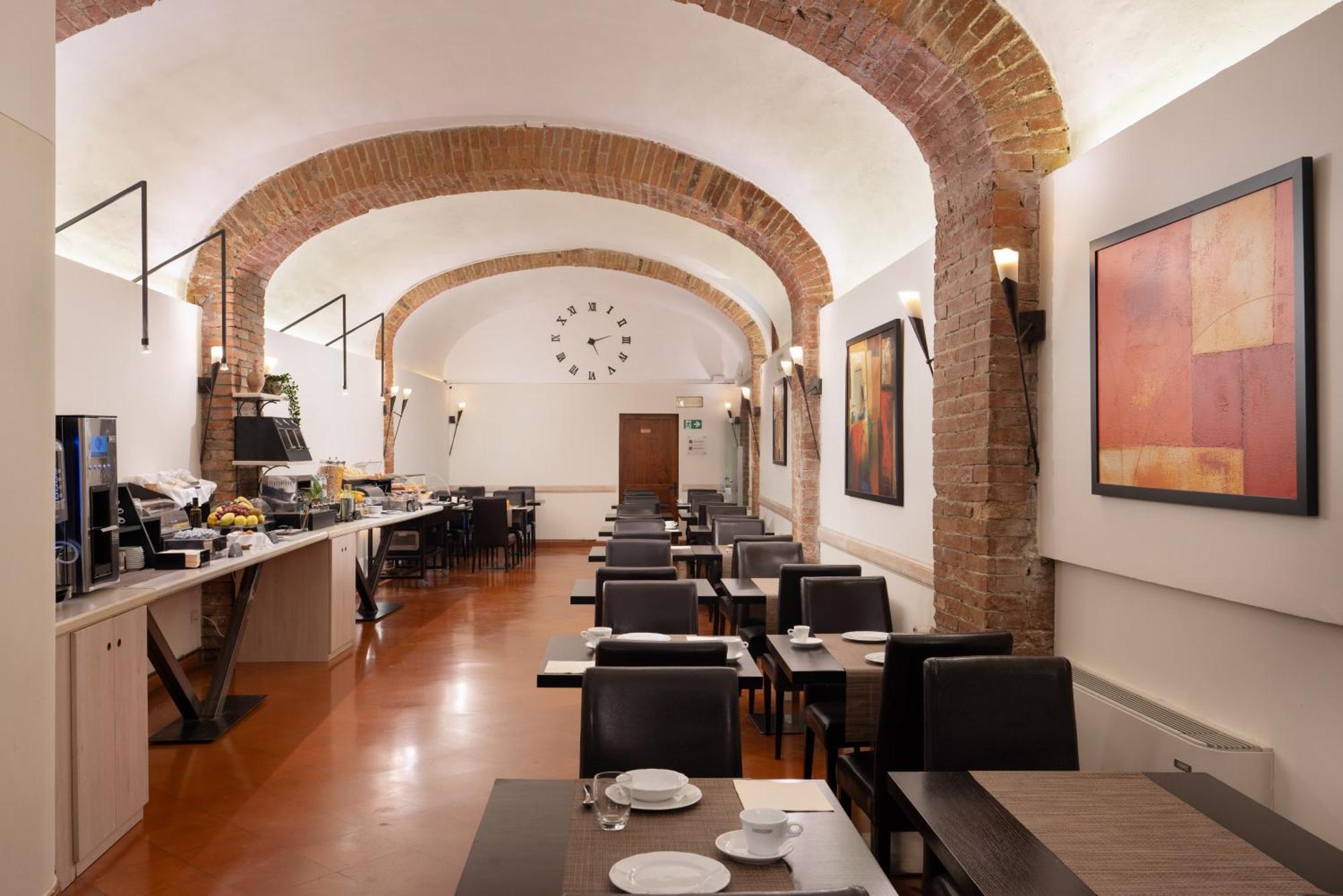 Hotel Ristorante Borgo Antico Monteroni dʼArbia Exteriér fotografie